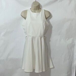 NWT, Belongsci Mini Dress, Size M